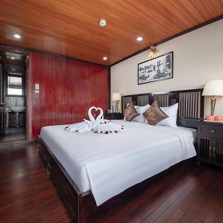 Ruby Cruise Hotel Ha Long Buitenkant foto