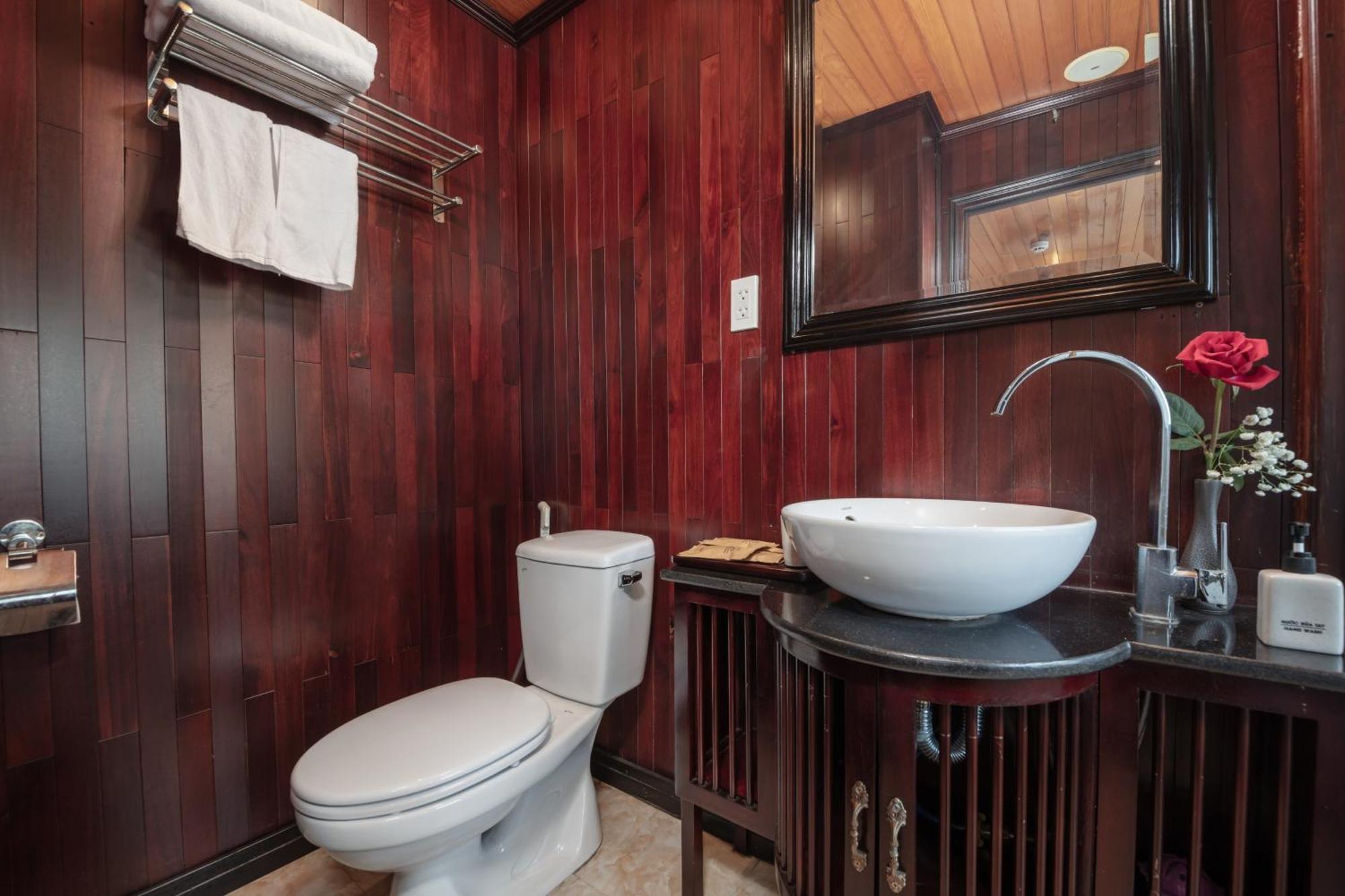 Ruby Cruise Hotel Ha Long Buitenkant foto