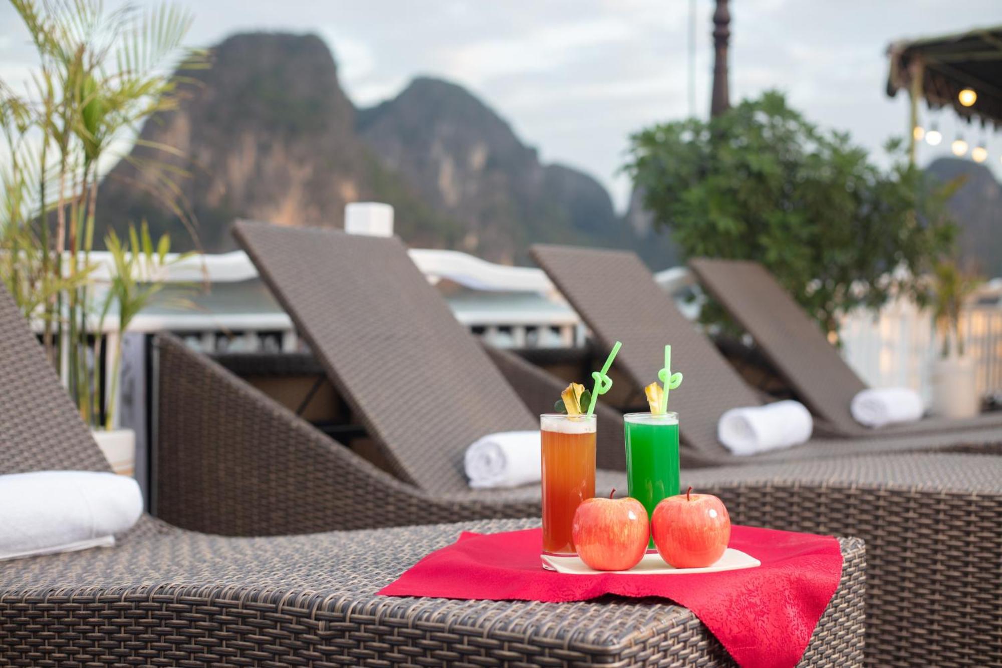 Ruby Cruise Hotel Ha Long Buitenkant foto