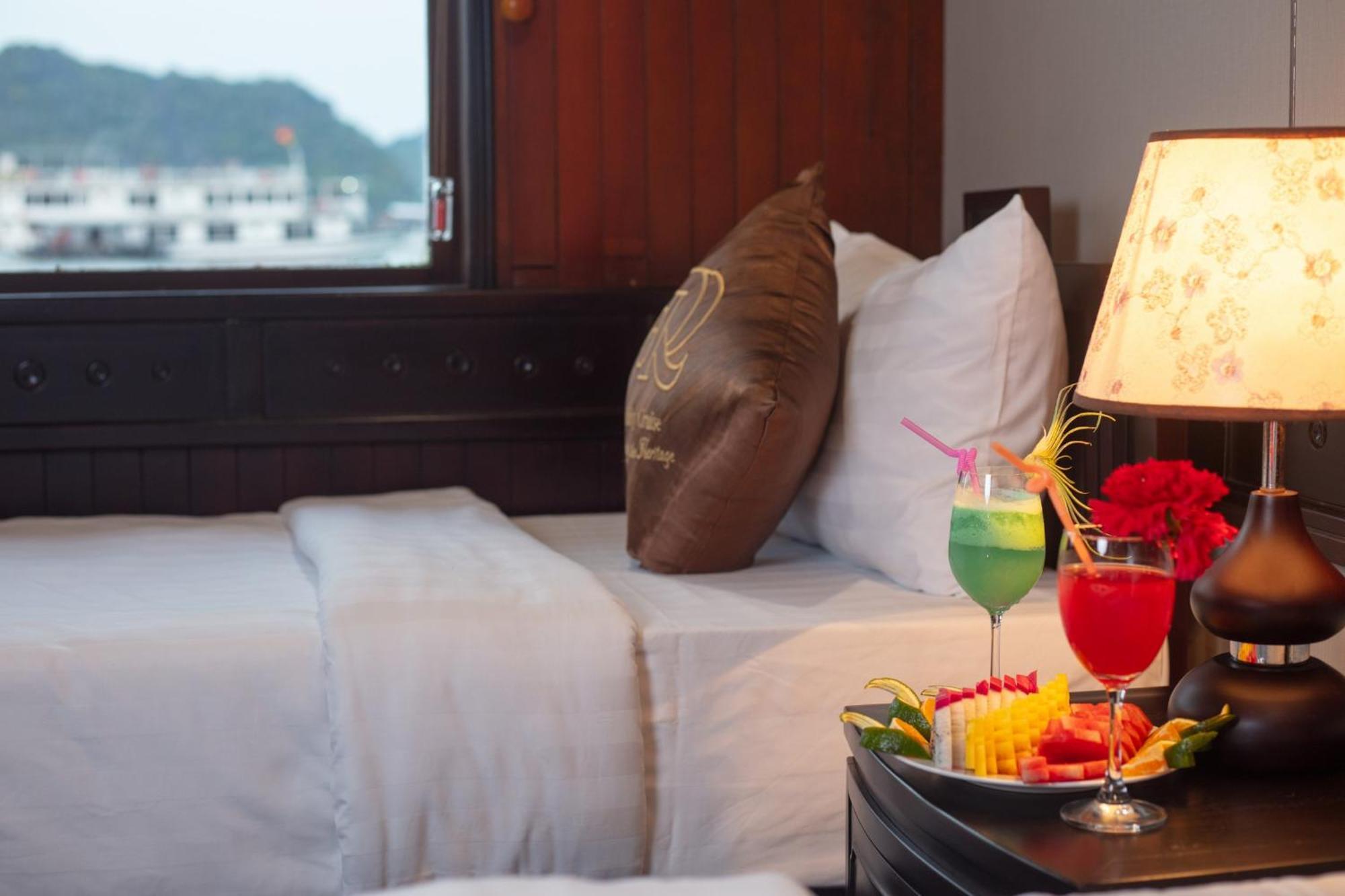 Ruby Cruise Hotel Ha Long Buitenkant foto
