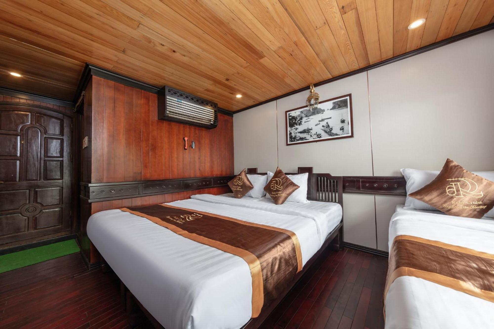 Ruby Cruise Hotel Ha Long Buitenkant foto